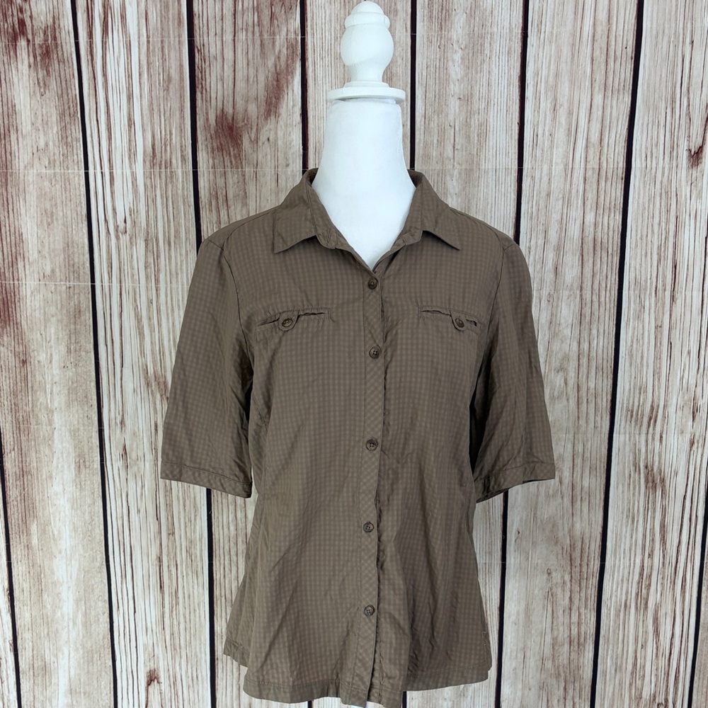 REI Women's Lightweight Button Down Neutral Tan/Brown Nylon Shirt size Medium